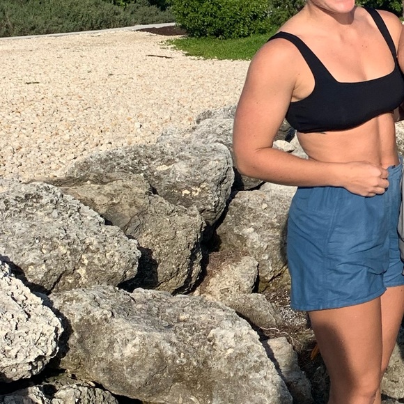 Billabong swim top - Picture 4 of 4